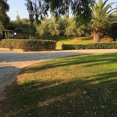 Holiday home Angel's Garden 26m2 Nikiti (Sithonia)